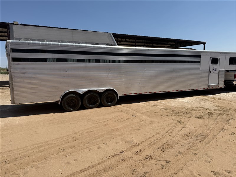 Trailer Photo 3