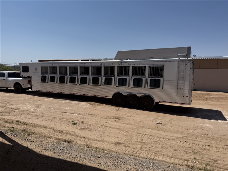 Trailer Photo 5