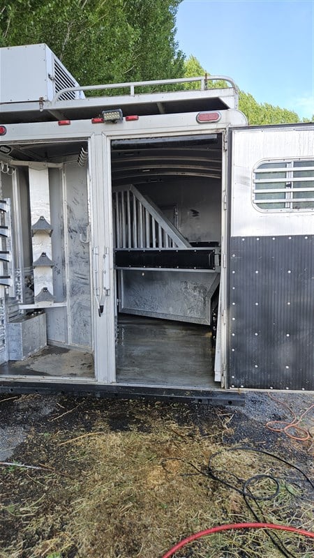 Trailer Photo 19