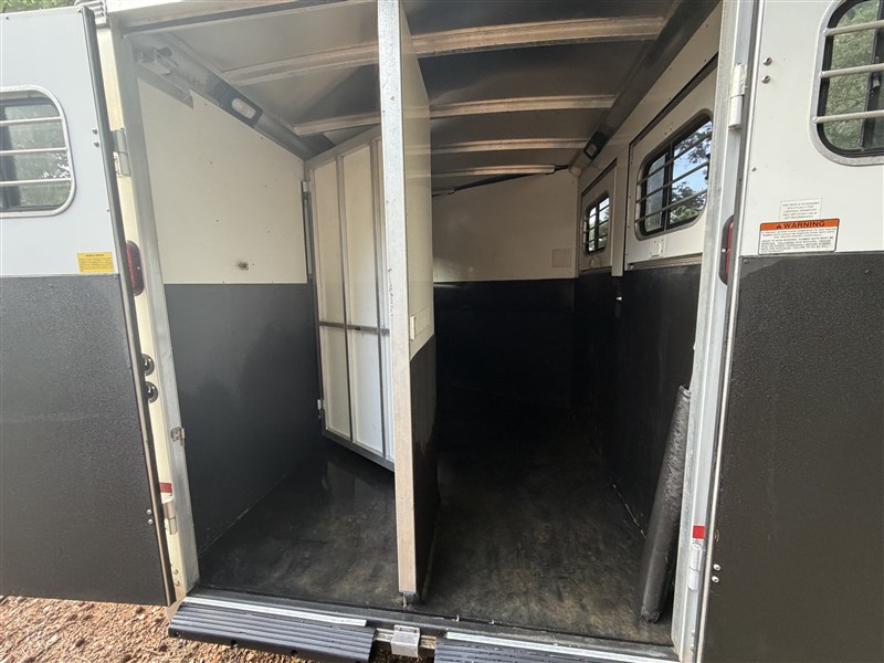 Trailer Photo 10