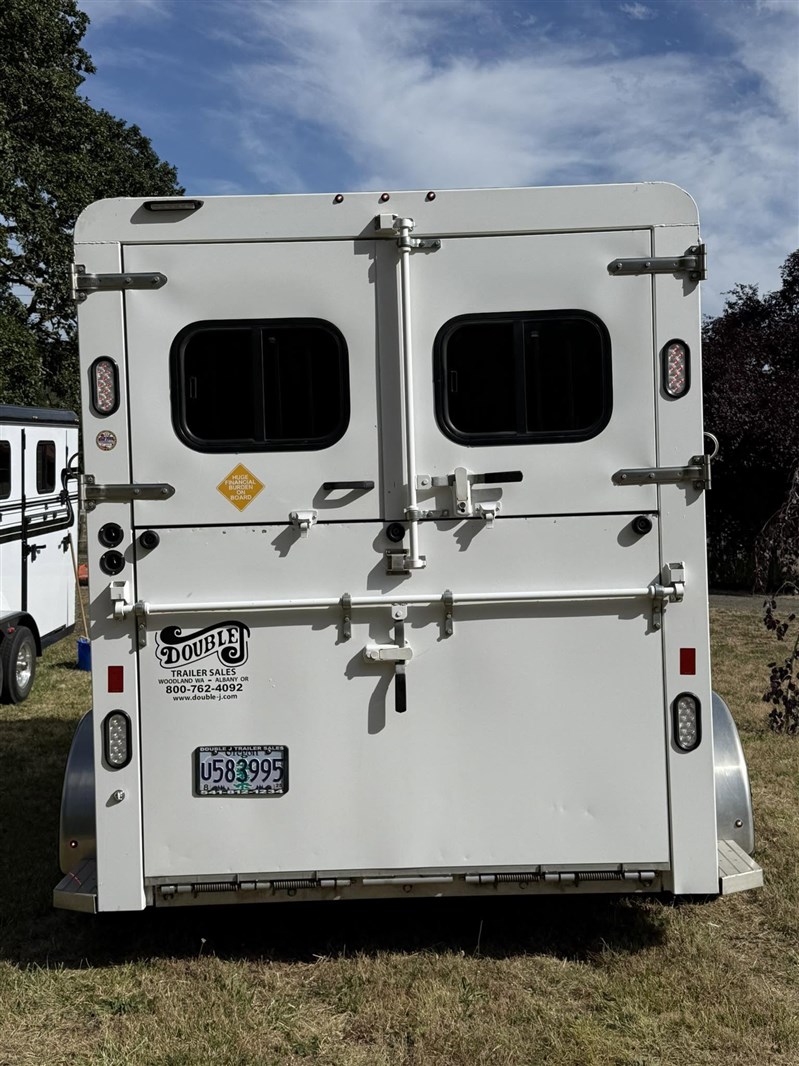 Trailer Photo 5