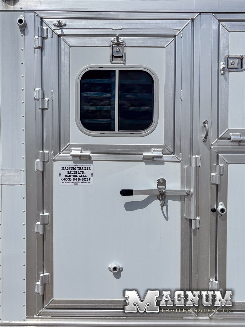 Trailer Photo 5