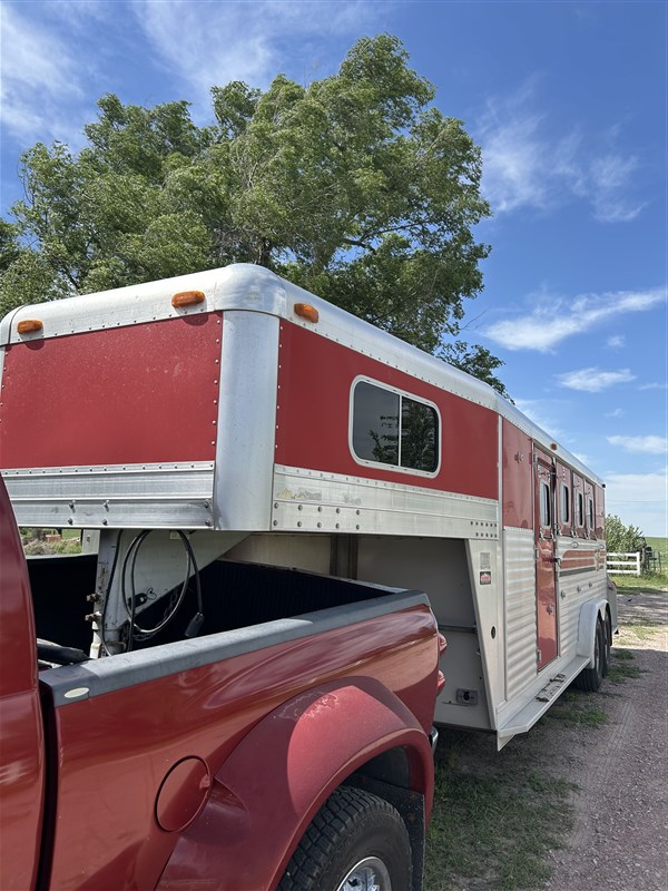 Trailer Photo 4