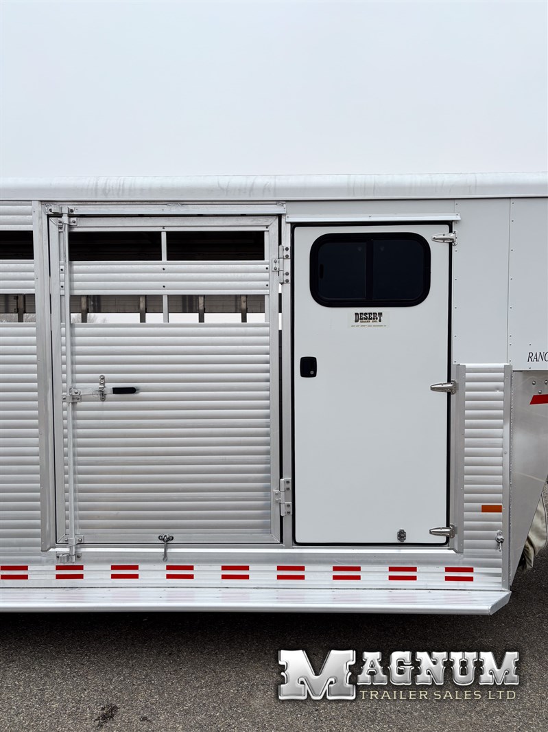 Trailer Photo 14