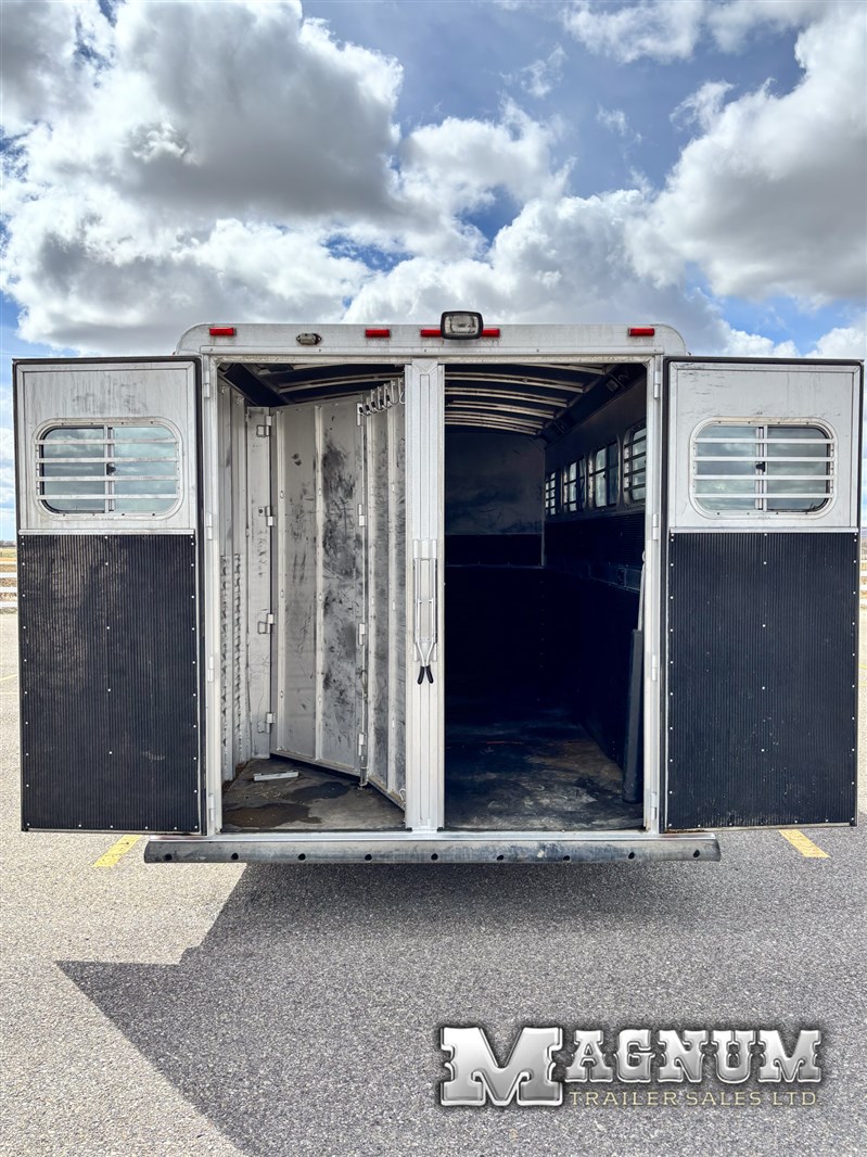 Trailer Photo 17
