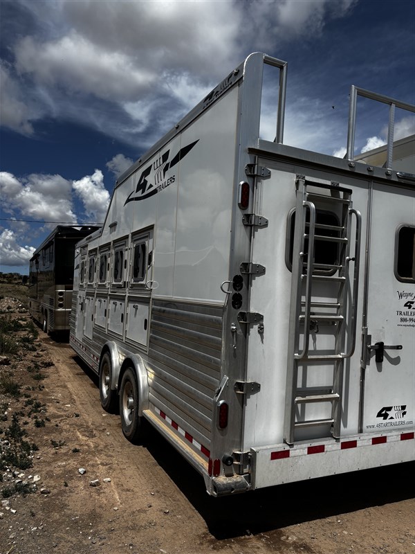 Trailer Photo 2