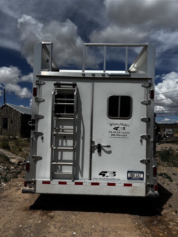 Trailer Photo 3