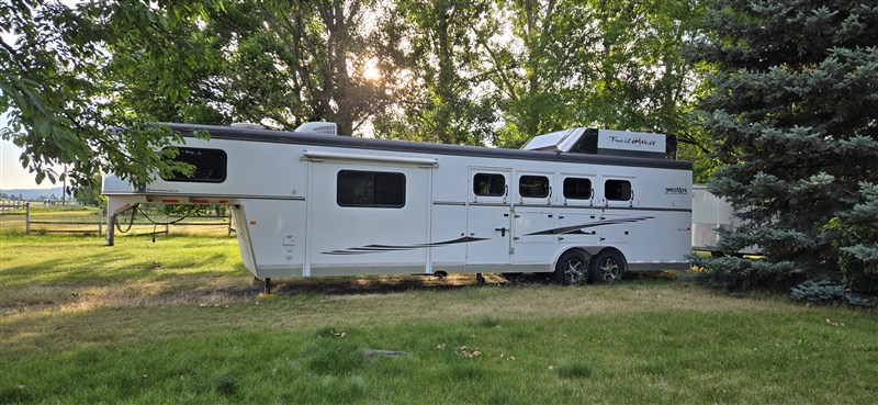 Trailer Photo 3