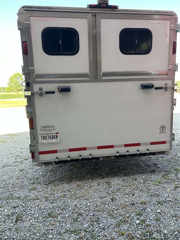 Trailer Photo 2