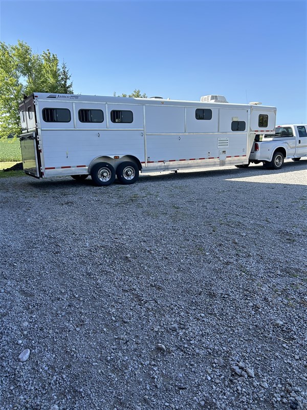 Trailer Photo 3