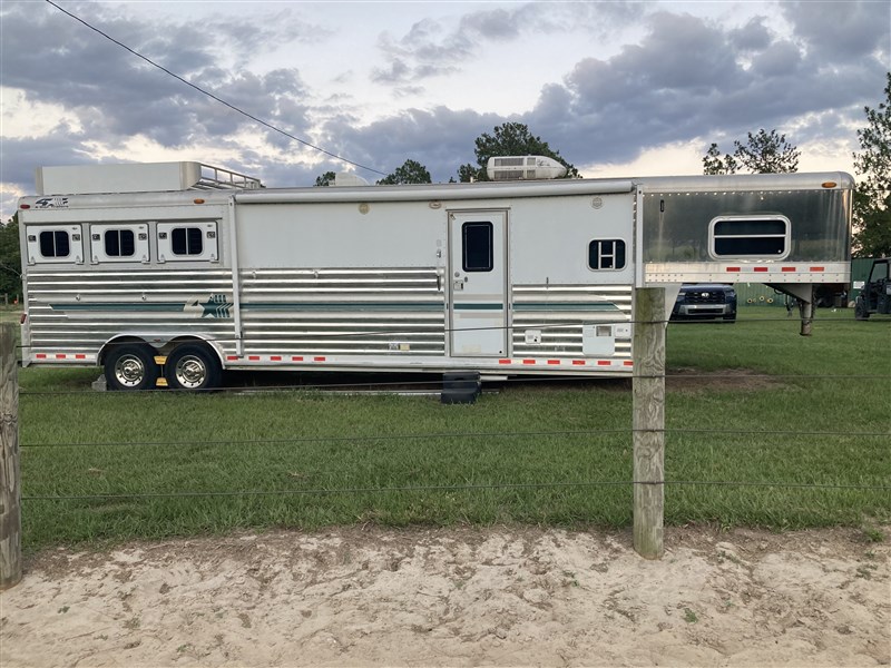 Trailer Photo 3