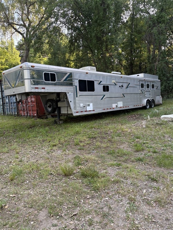 Trailer Photo 3