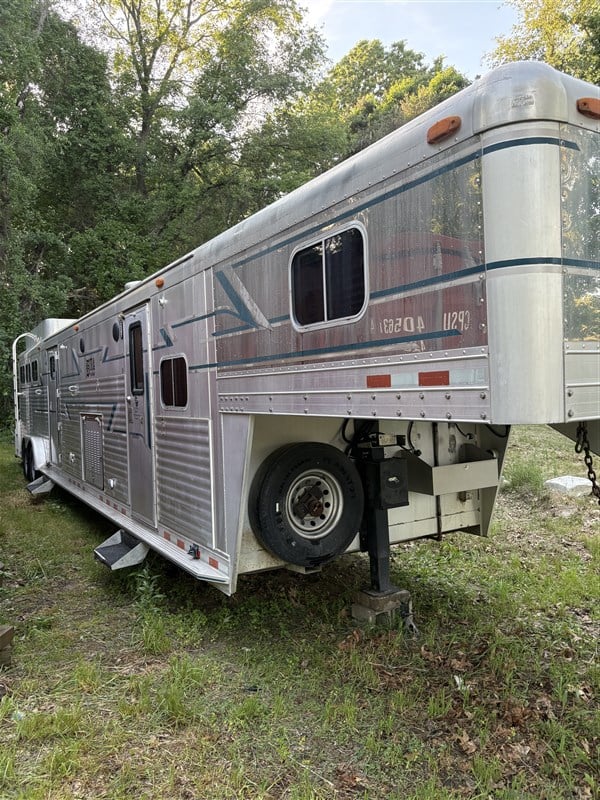 Trailer Photo 2