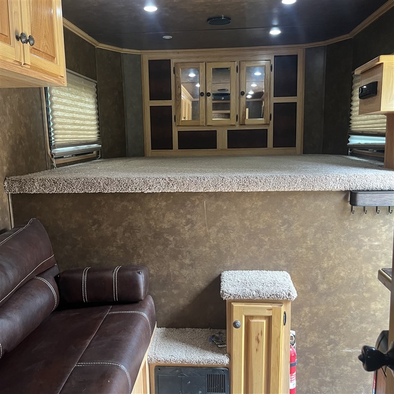 Trailer Photo 10