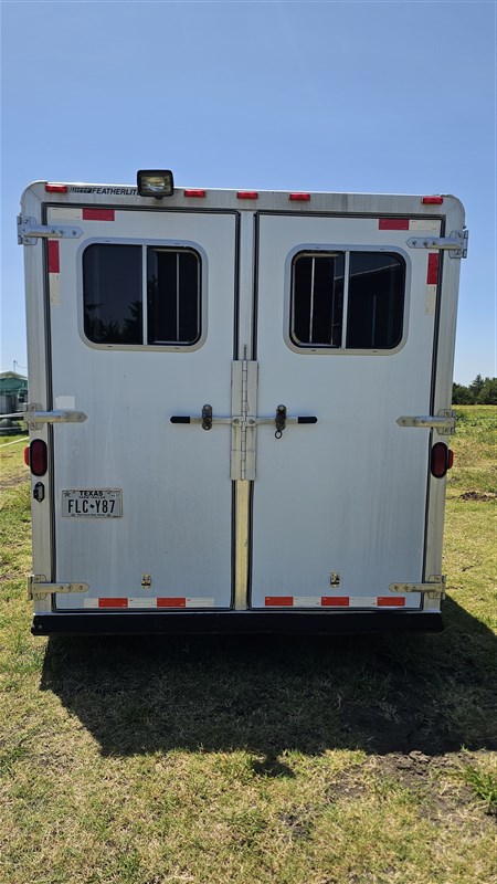 Trailer Photo 8
