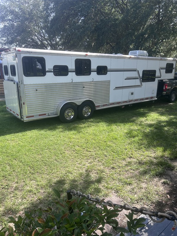 Trailer Photo 2