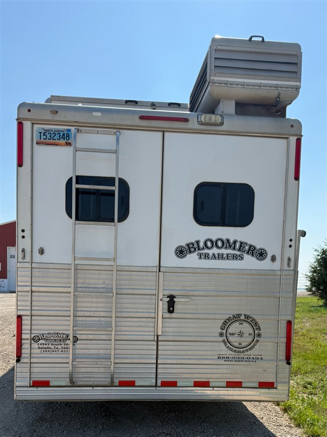 Trailer Photo 4