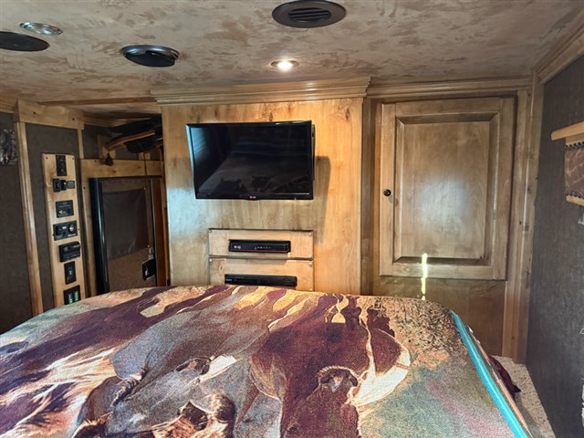 Trailer Photo 15