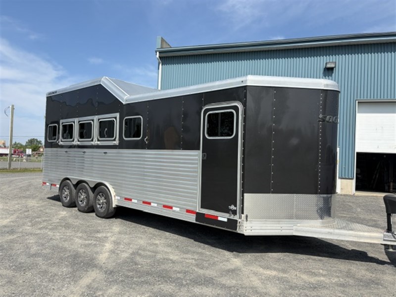 Trailer Photo 2