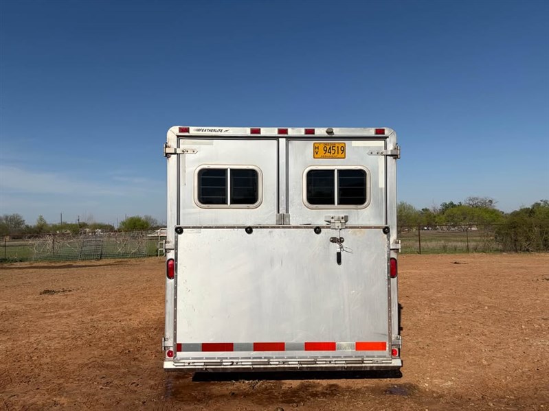 Trailer Photo 3