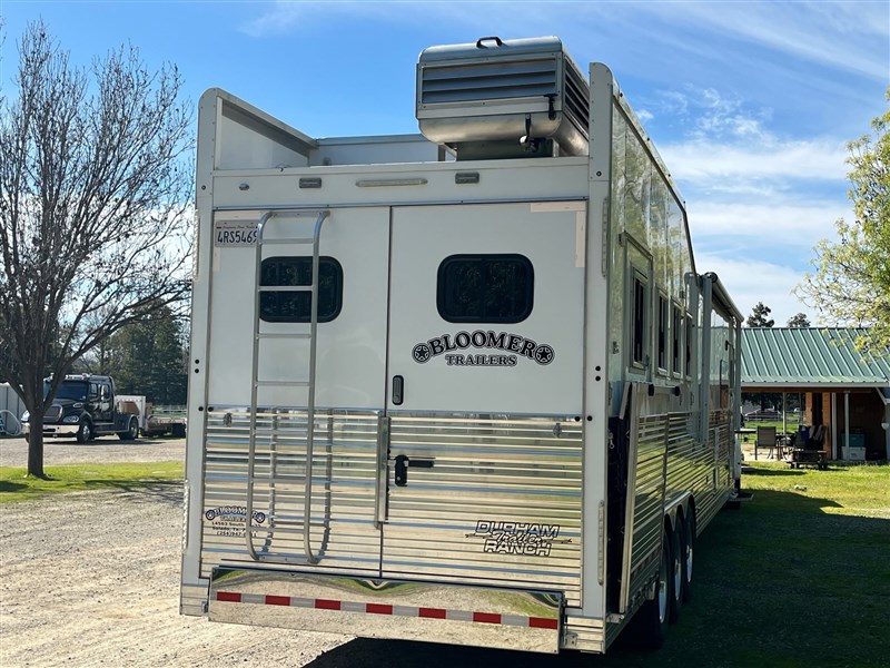 Trailer Photo 3
