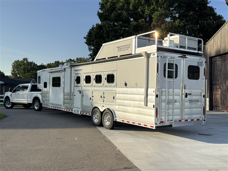 Trailer Photo 3