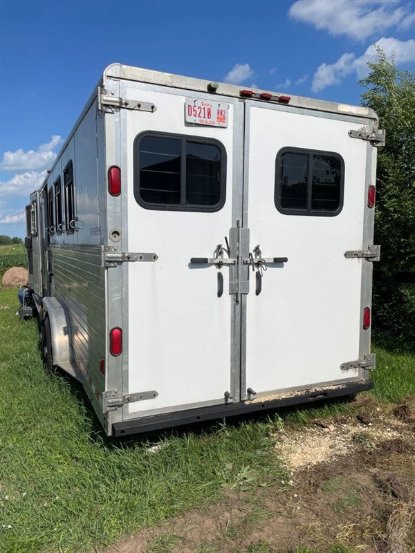 Trailer Photo 8