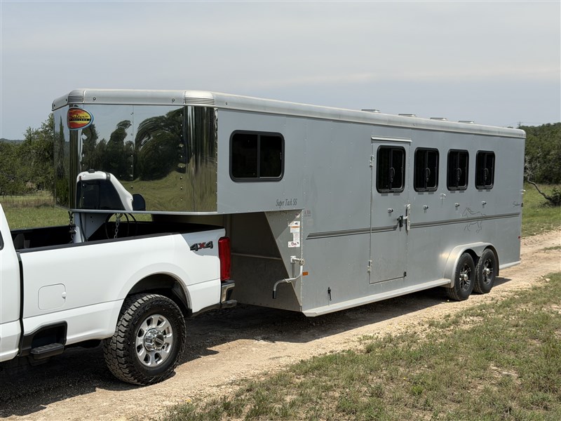 Trailer Photo 2