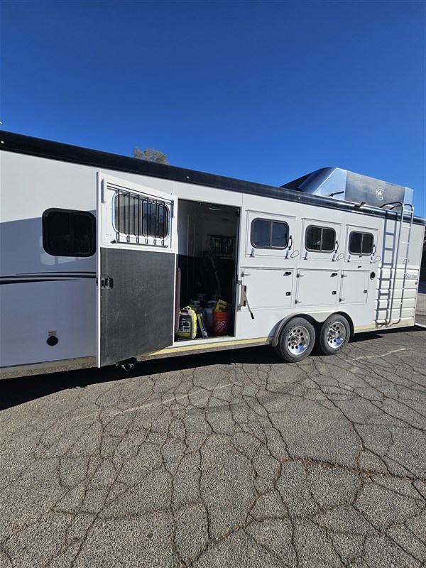 Trailer Photo 7