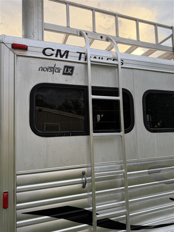 Trailer Photo 16