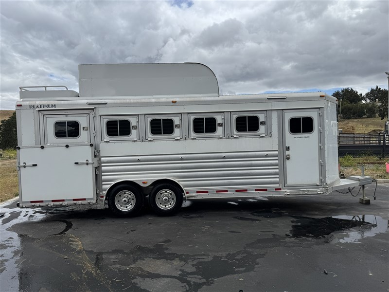 Trailer Photo 4