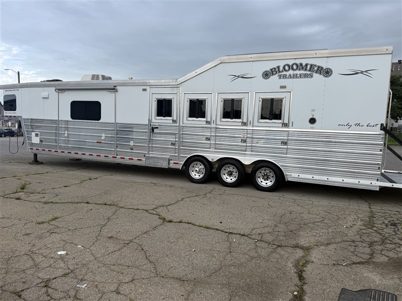 Trailer Photo 2