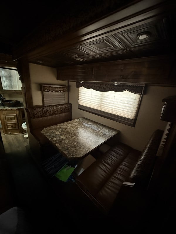 Trailer Photo 17