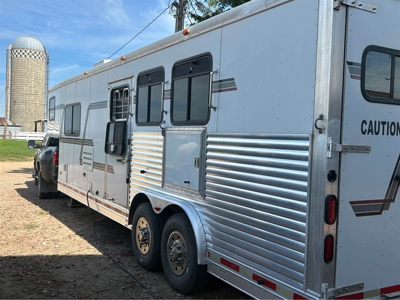 Trailer Photo 2