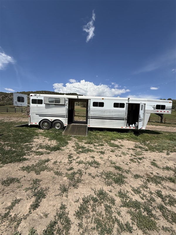 Trailer Photo 9