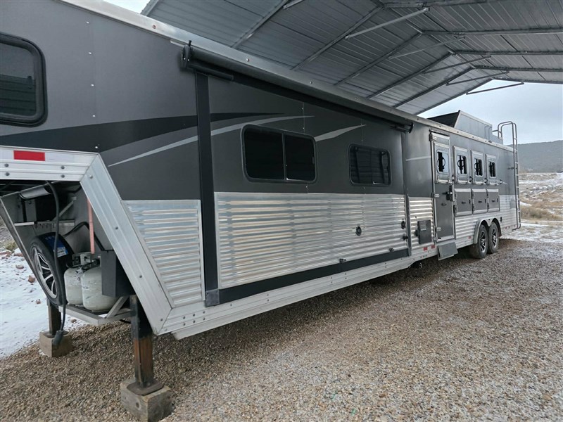 Trailer Photo 2