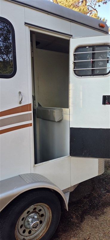 Trailer Photo 9