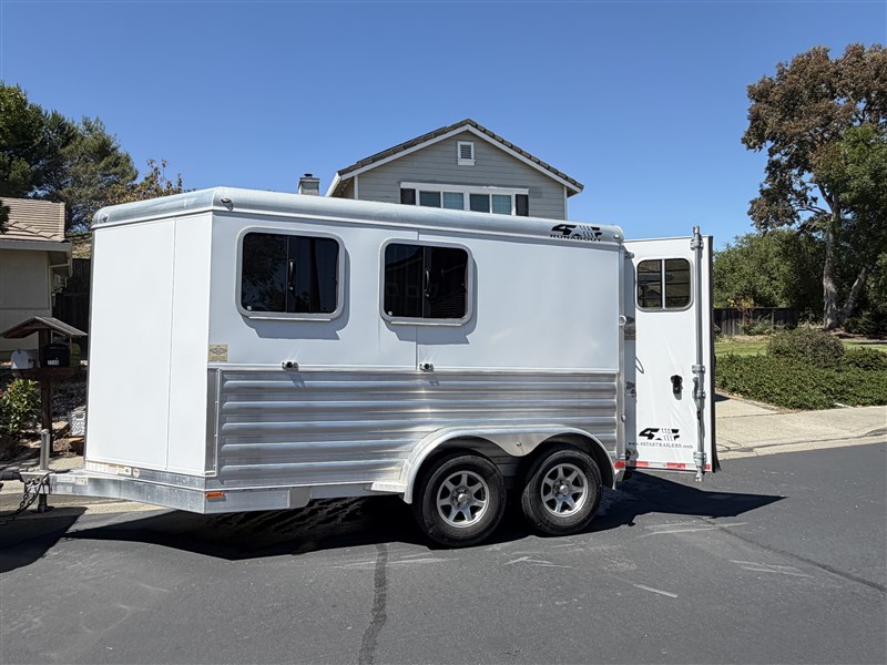 Trailer Photo 2