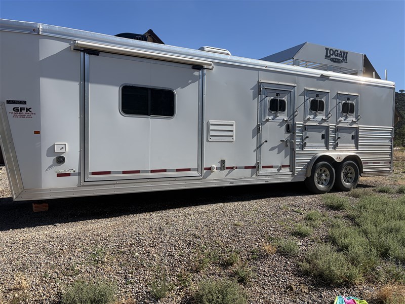 Trailer Photo 2