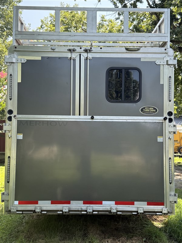 Trailer Photo 19