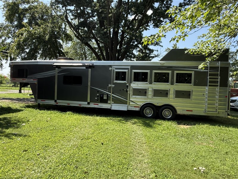 Trailer Photo 17