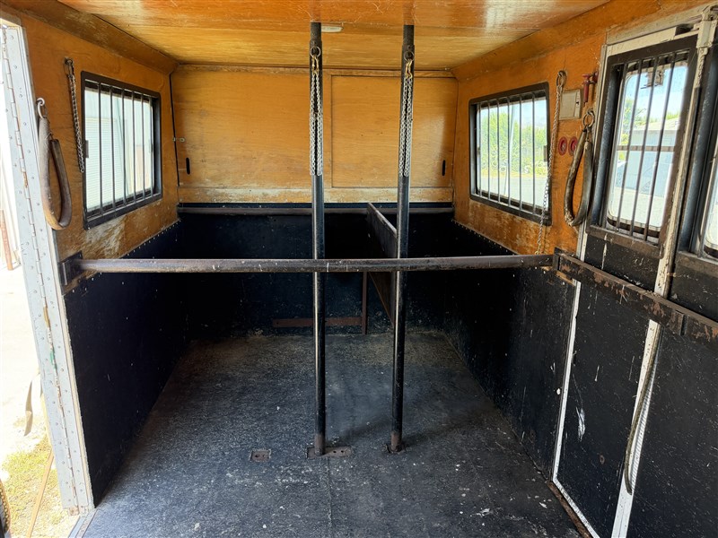 Trailer Photo 14