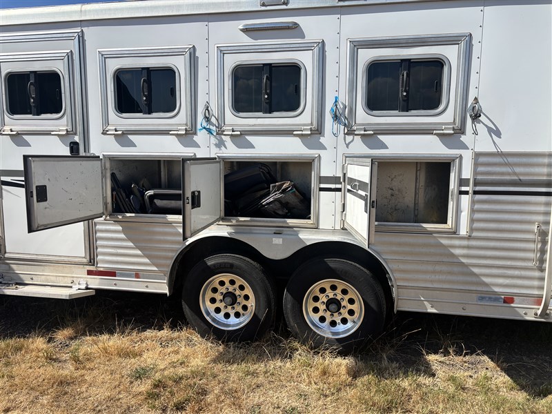 Trailer Photo 16
