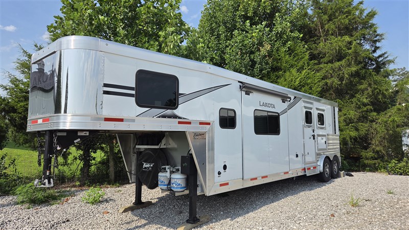 Trailer Photo 15