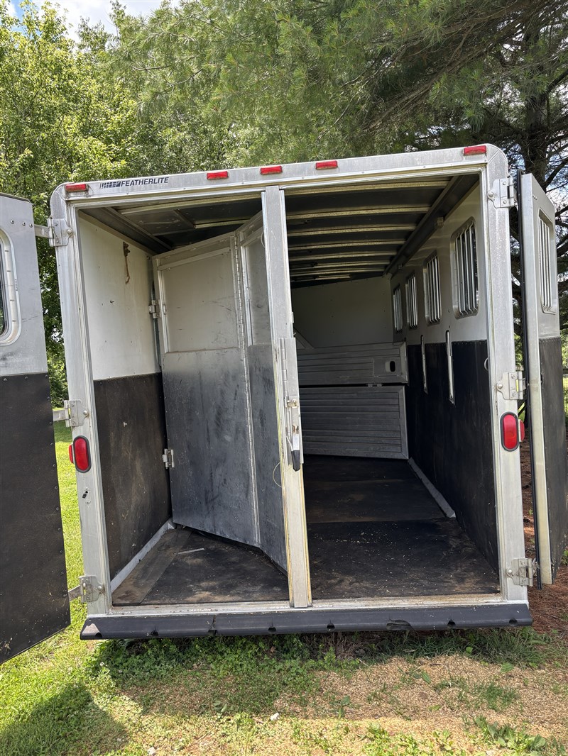 Trailer Photo 17