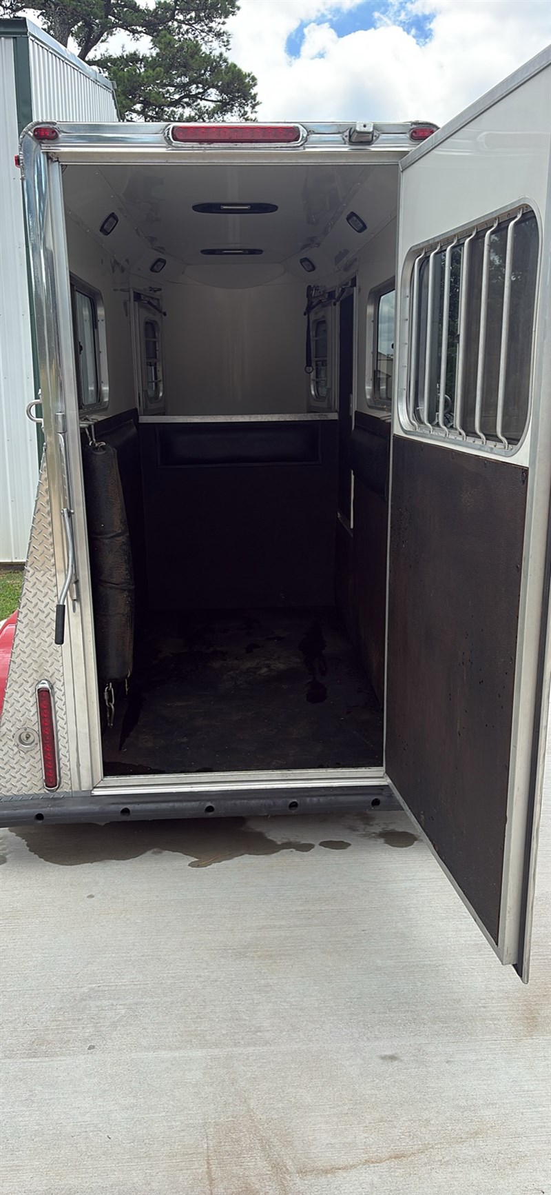Trailer Photo 6