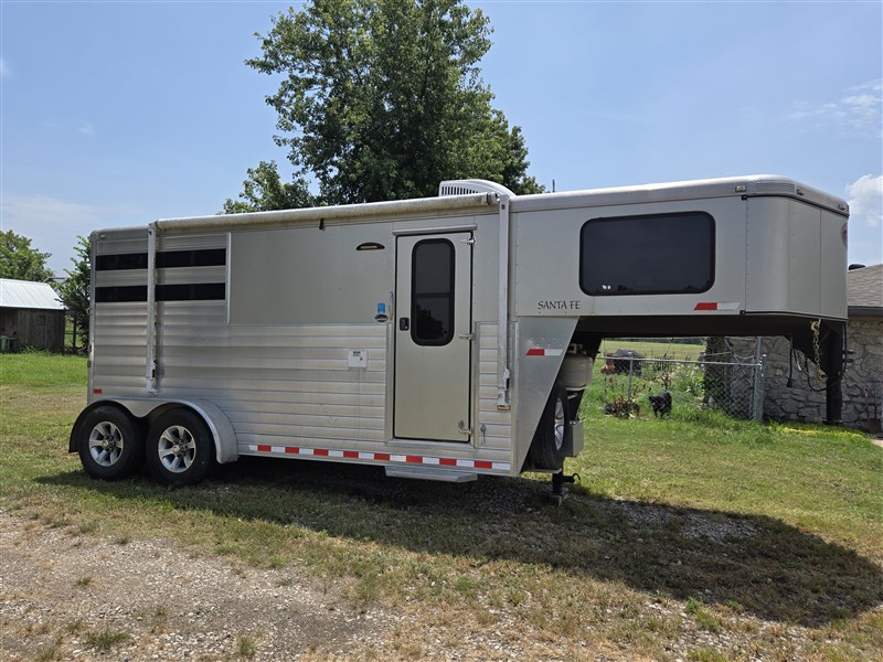 Trailer Photo 2