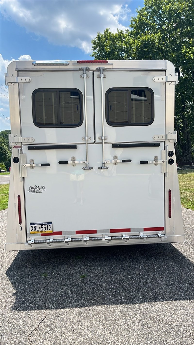 Trailer Photo 18