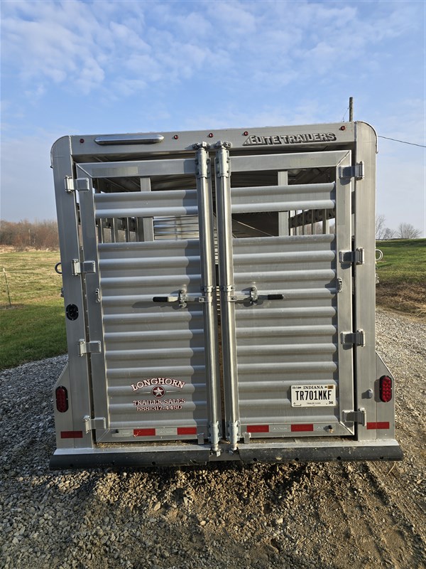 Trailer Photo 5