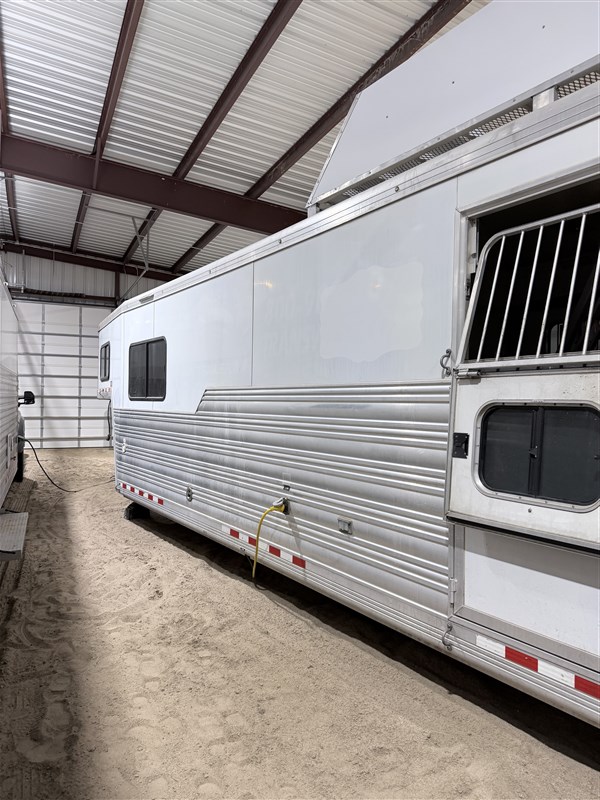 Trailer Photo 3